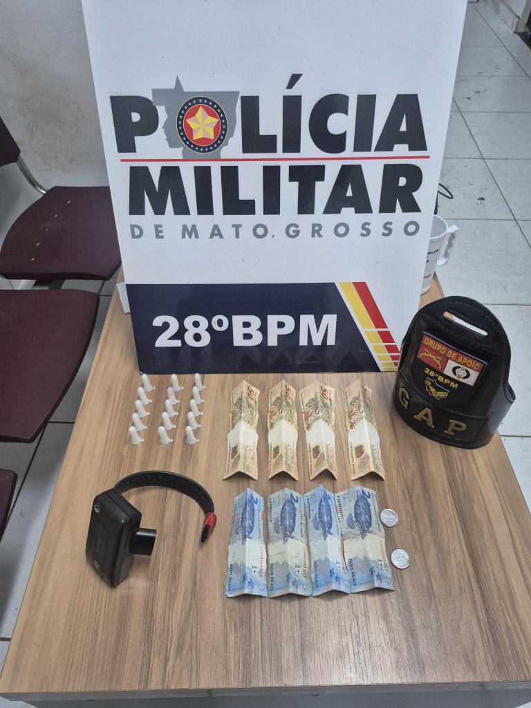 PM prende faccionada por tráfico de drogas e apreende porções de entorpecentes e dinheiro -