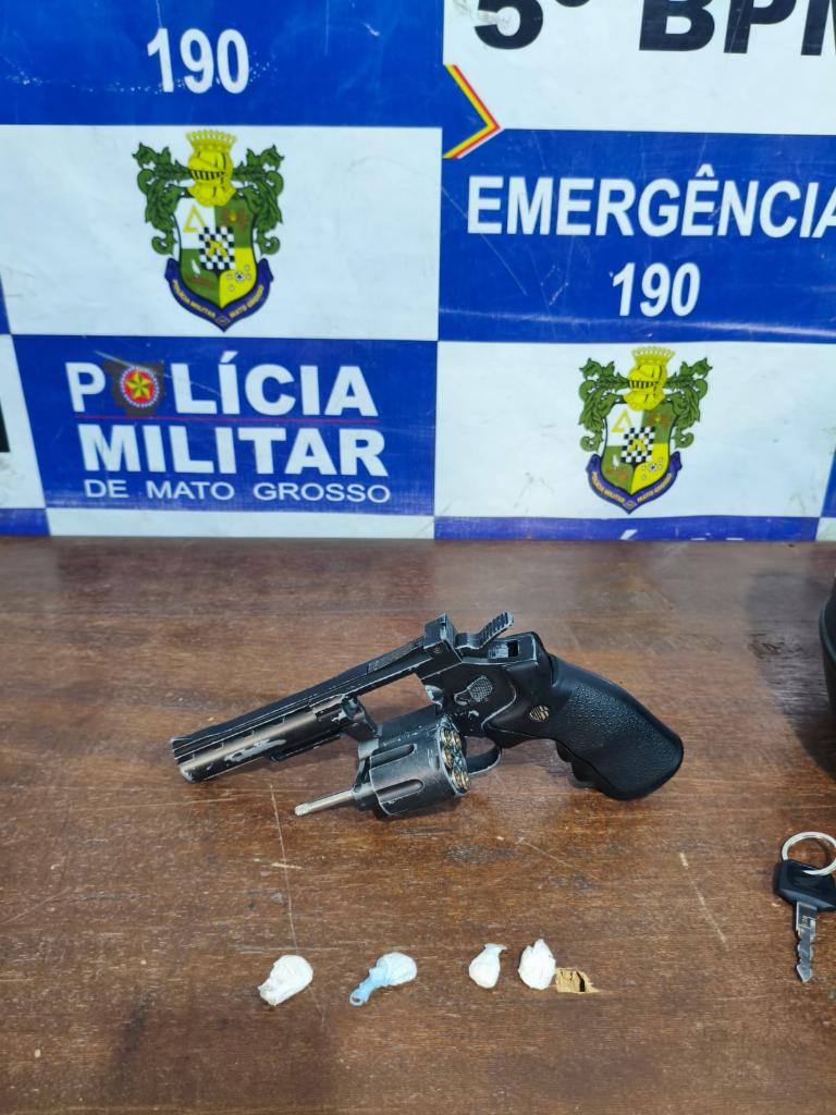 Polícia Militar conduz dois suspeitos e recupera motocicleta furtada em Rondonópolis -