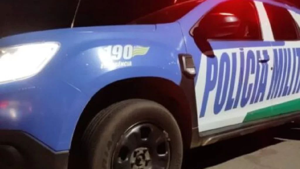 Jovem é preso após matar o pai ao tentar defender a mãe na noite de Réveillon, em GO