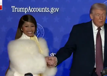 Nicki Minaj participa de evento com Donald Trump e diz ser  “a fã número um” do presidente