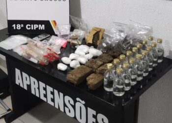 PM detém adolescente por tráfico de drogas e apreende entorpecentes em São José do Rio Claro -