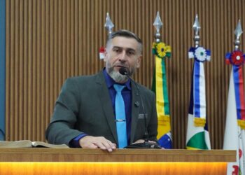 Luta antiga vira realidade: Paulo Schuh celebra avanço para asfalto 100% no Sagrada Família