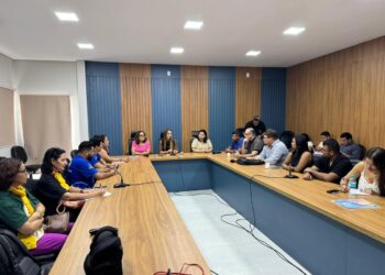 Procuradoria da Mulher e Escola do Legislativo reforçam campanha “Não é Não” junto a empresários para o Carnaval em Rondonópolis