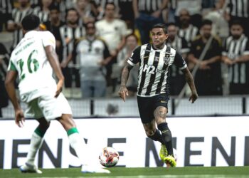 América-MG arranca empate nos acréscimos contra o Atlético-MG