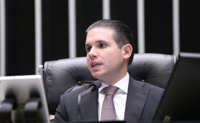 Discussão e votação de propostas legislativas. Presidente da Câmara dos Deputados, Hugo Motta (REPUBLICANOS - PB)