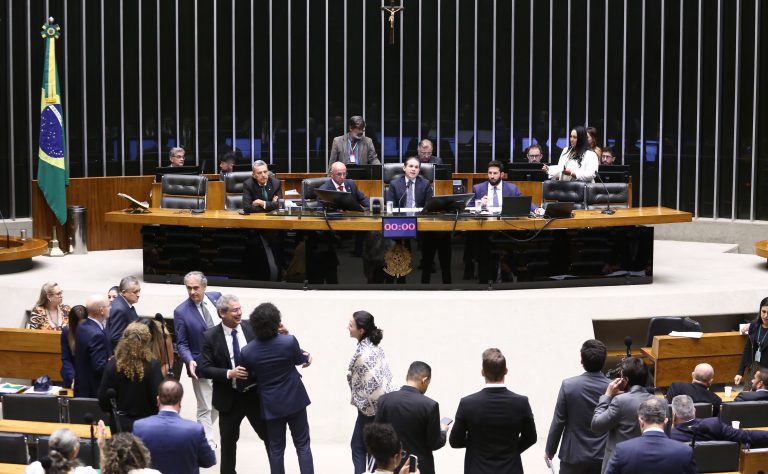 Discussão e votação de propostas legislativas. Presidente da Câmara dos Deputados, Hugo Motta (REPUBLICANOS - PB)