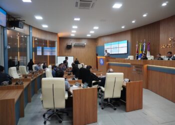 Câmara de Rondonópolis aprova afastamento temporário de vereadores e convoca suplentes por 121 dias