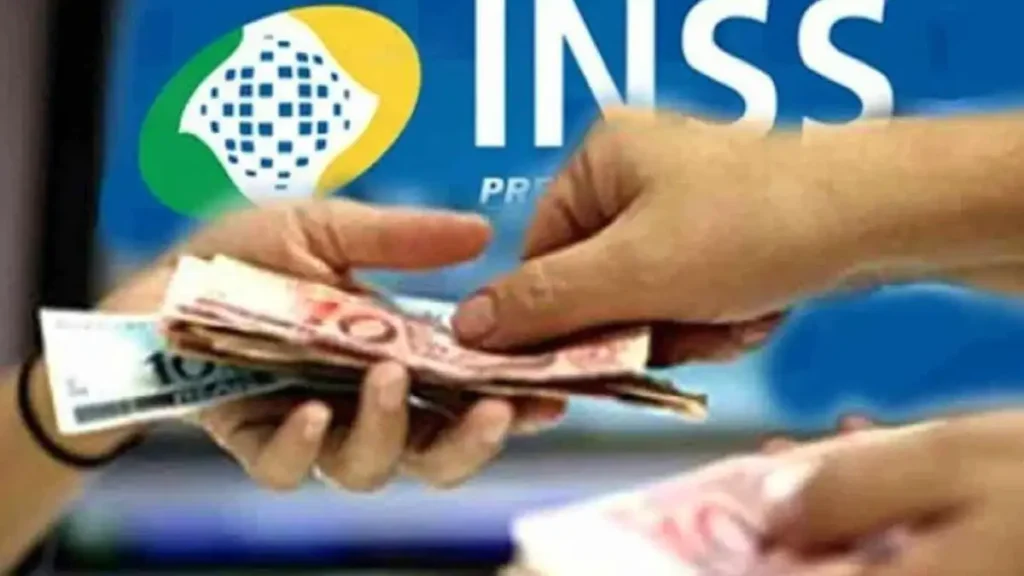 Governo avalia liberar duas parcelas entre abril e maio para aposentados e pensionistas