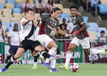 Fluminense avança à final do Carioca após empate com Vasco no Maracanã