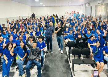 Deputado Thiago Silva consolida liderança na educação com projetos e leis que promovem inclusão e avanços nas escolas de MT