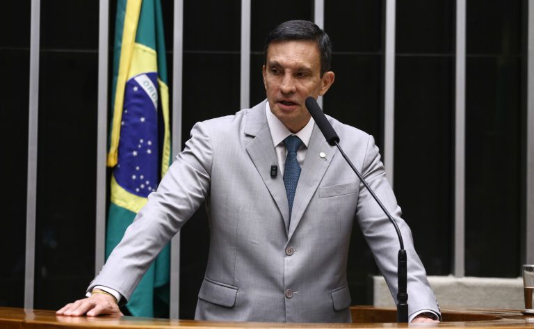 Discussão e votação de propostas legislativas. Dep. Sidney Leite (PSD - AM)