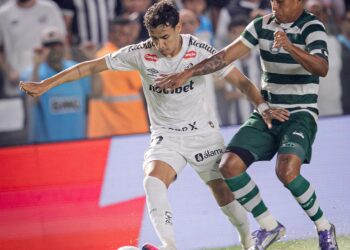 Santos empata com o Coritiba na Vila Belmiro e chega ao terceiro jogo seguido sem vitória