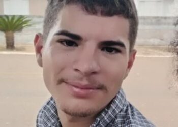 JOVEM DE 19 ANOS DESAPARECE APÓS SER VISTO EM BAR EM PEDRA PRETA