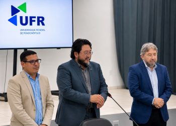 Educação jurídica nas escolas ganha força em Rondonópolis e projeto de vereador é destaque em evento na UFR