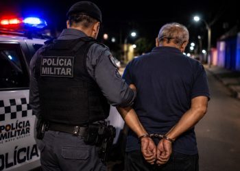 Homem é preso após agredir e manter esposa e filha em cárcere privado em Rondonópolis