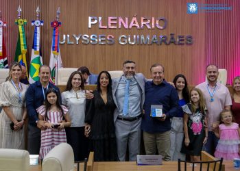 Câmara reconhece trajetórias e contribuições para Rondonópolis durante Sessão Solene