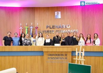 Câmara de Rondonópolis recebe júri simulado sobre feminicídio durante programação do Agosto Lilás