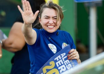 Alessandra Ferreira ganha destaque em pesquisa e desponta como nome de renovação para a Assembleia Legislativa